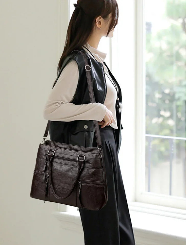 Metro Mode Hand Bag