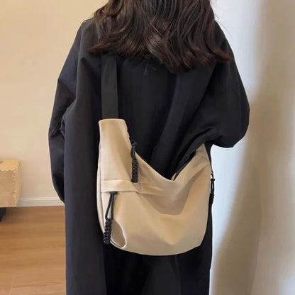 FeatherLite Hand Bag