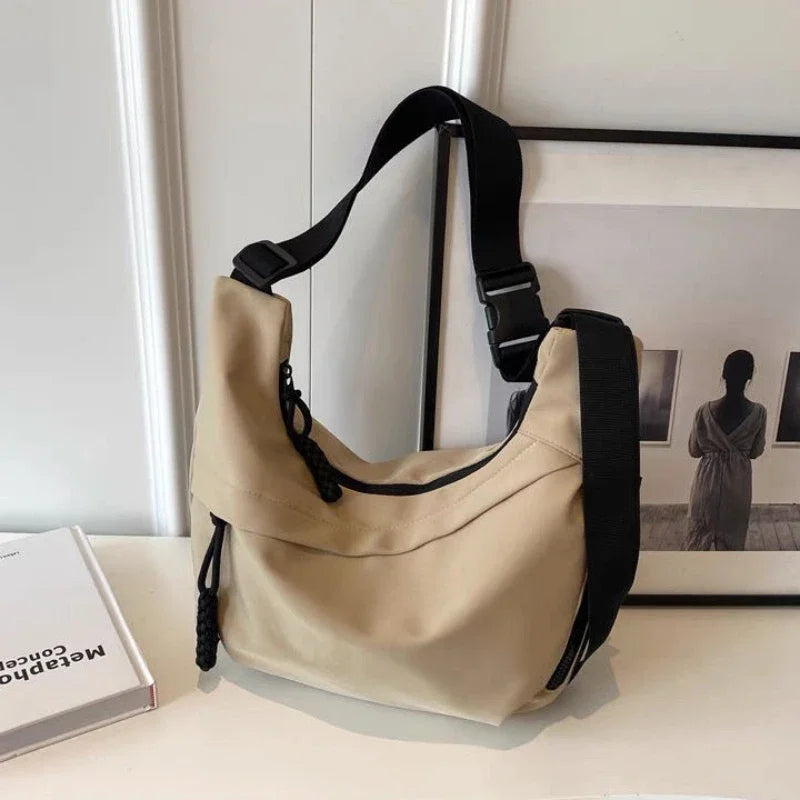 FeatherLite Hand Bag