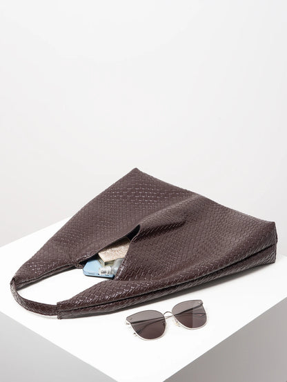 Woven Chic Slouch Hand Bag