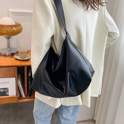 SoftShell Day Hand Bag
