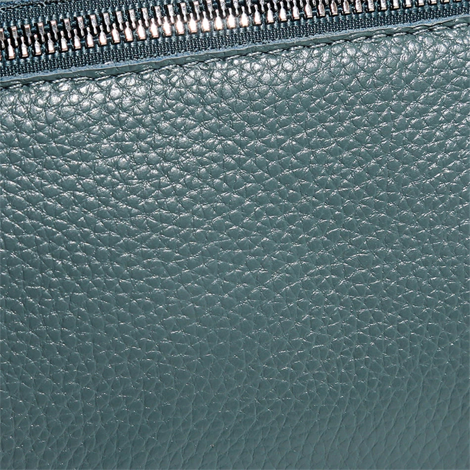 ClutchEase Faux Purse – Compact & Convertible Carry