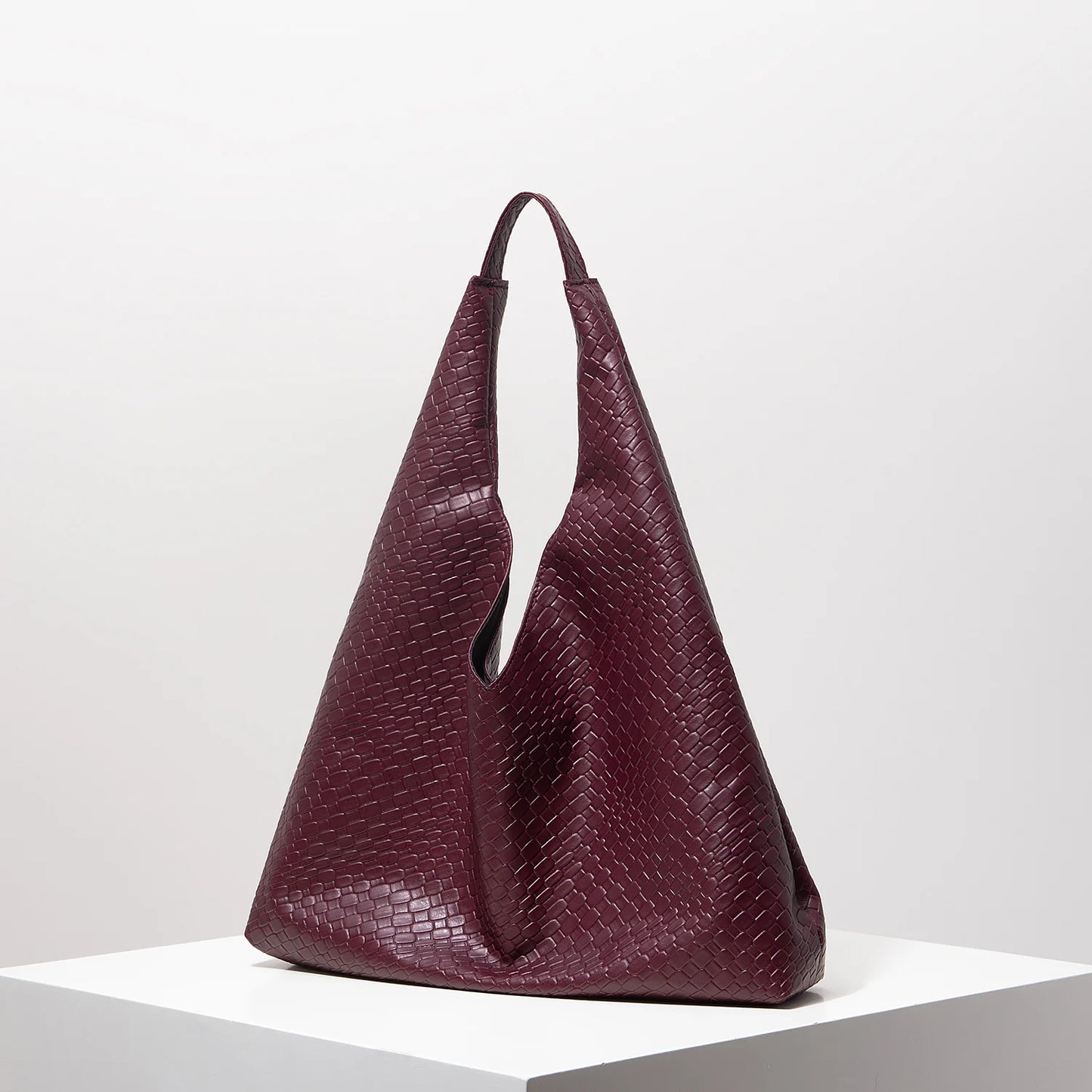 Woven Chic Slouch Hand Bag