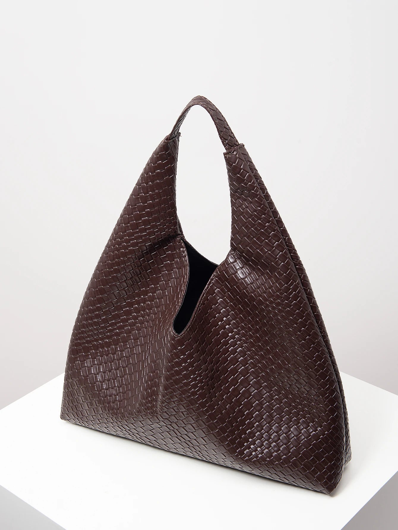 Woven Chic Slouch Hand Bag