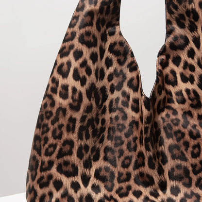 Woven Chic Slouch Hand Bag
