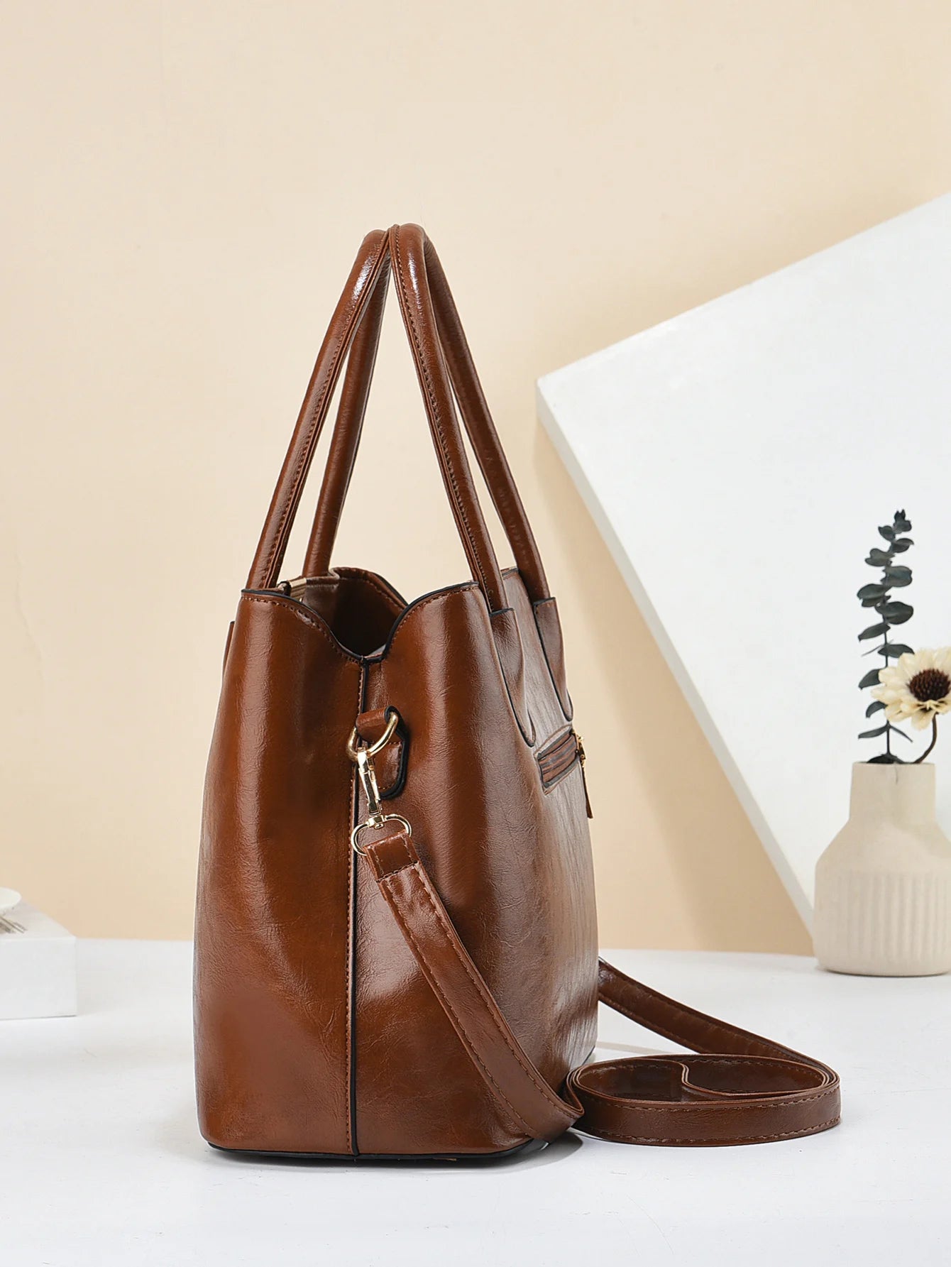Allure Luxe Hand Bag